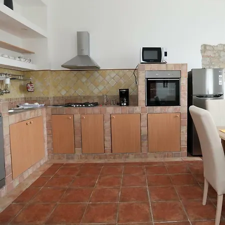 Cinkopan Apartment *