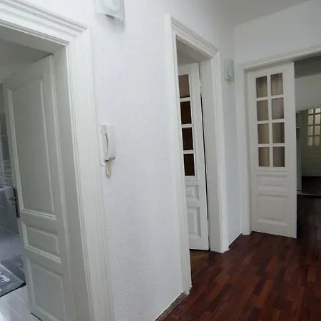 Apartment Cinkopan *